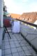 # Beste Lage Berg - Penthouse-Style! Mit großer Terrasse, EBK, Balkon, TG-Stpl., frisch saniert! - Balkon Straßenseite